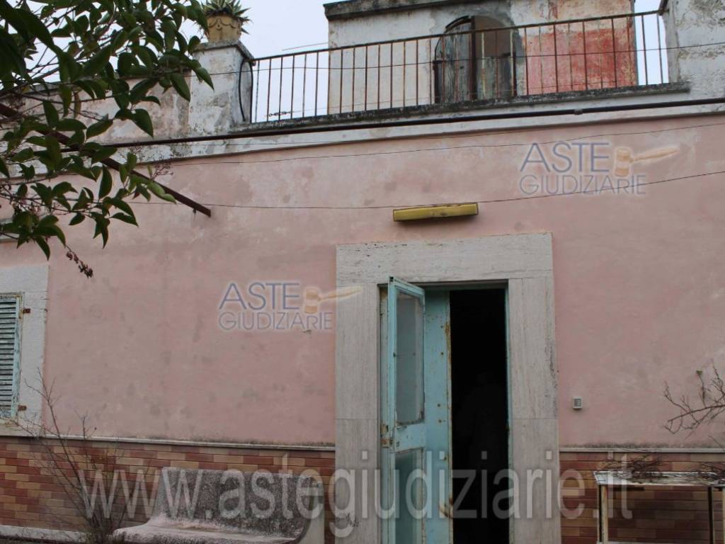 casa indipendente in vendita a Corato in zona Casa Messori