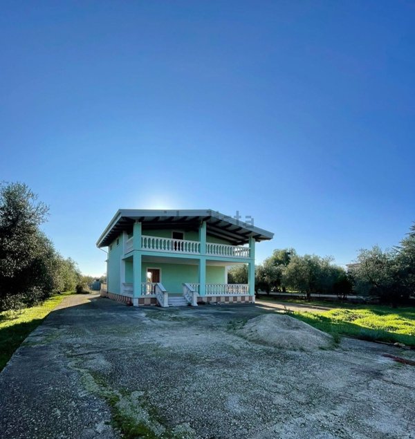 casa indipendente in vendita a Corato in zona Murgetta