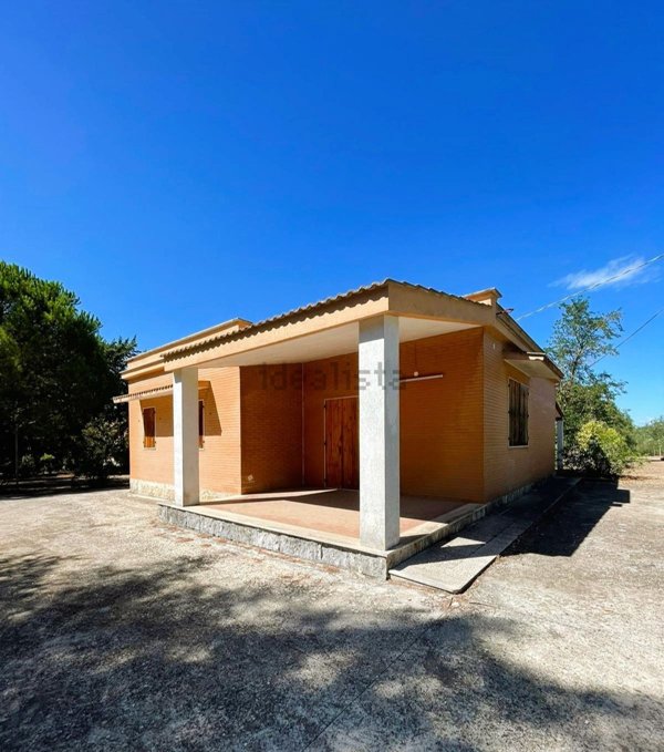 casa indipendente in vendita a Corato in zona Murgetta