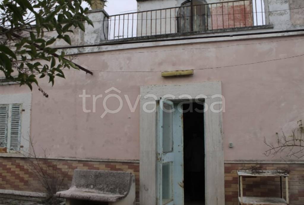 casa indipendente in vendita a Corato in zona Casa Messori