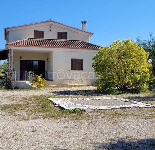 casa indipendente in vendita a Corato