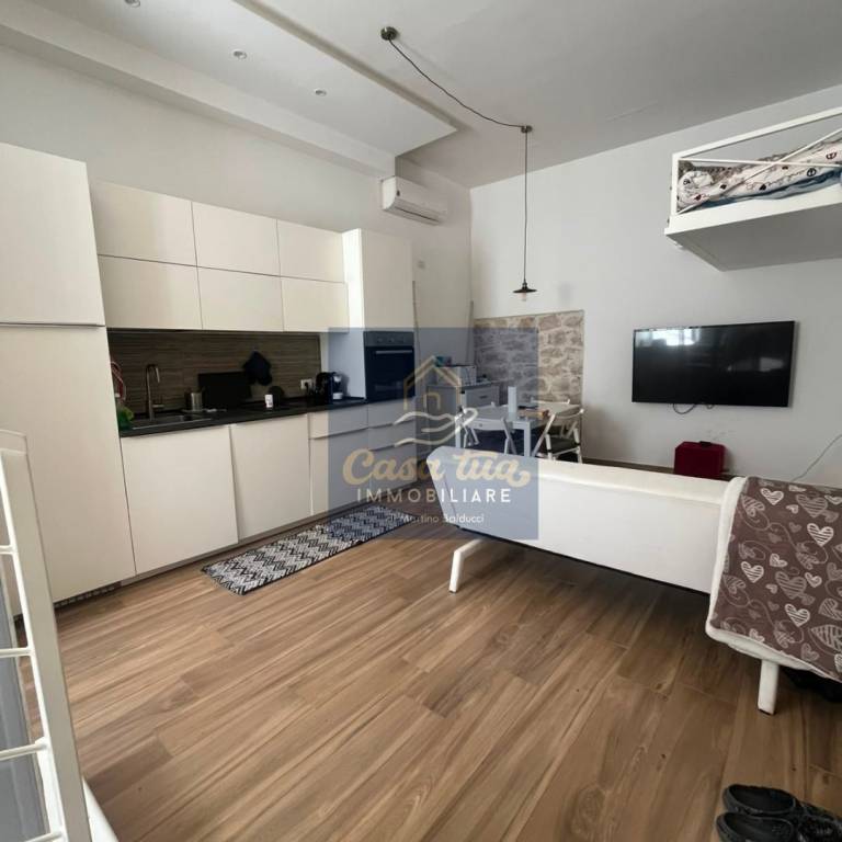 appartamento in vendita a Corato in zona Centro Storico