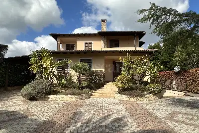 casa indipendente in vendita a Corato