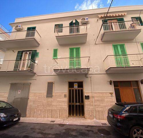 appartamento in vendita a Corato in zona Centro Storico