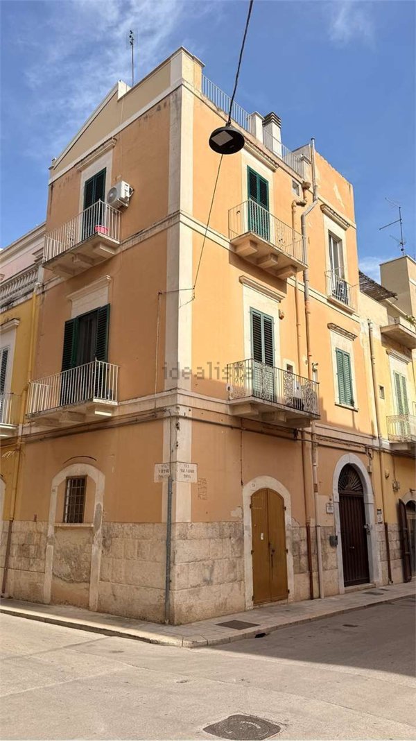 appartamento in vendita a Corato in zona Centro Storico