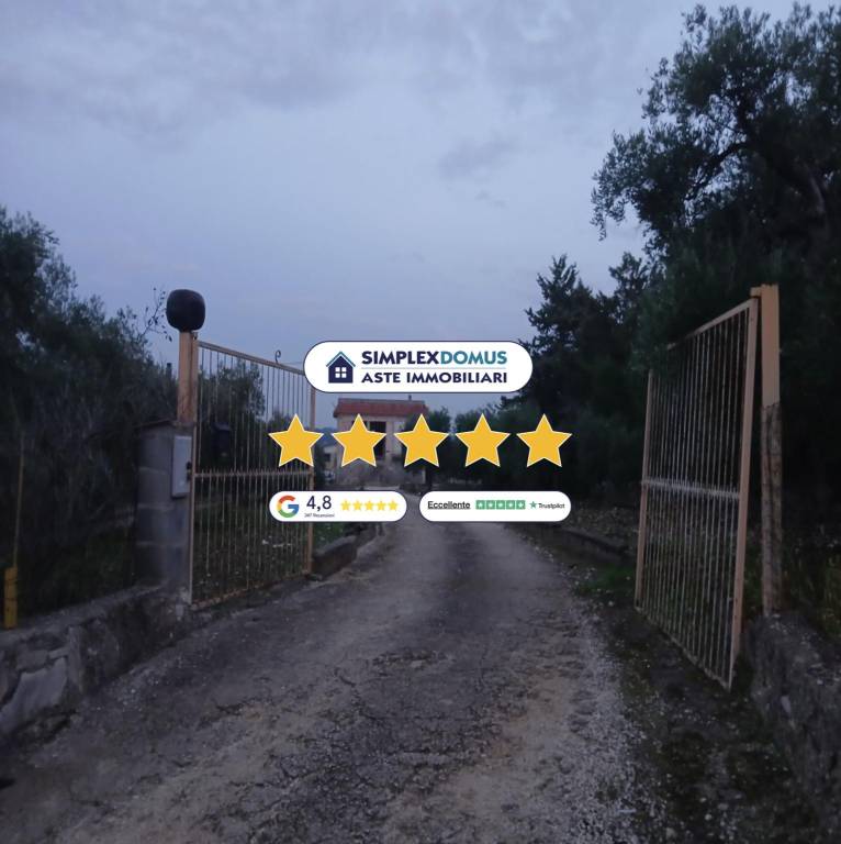 casa indipendente in vendita a Corato in zona Murgetta