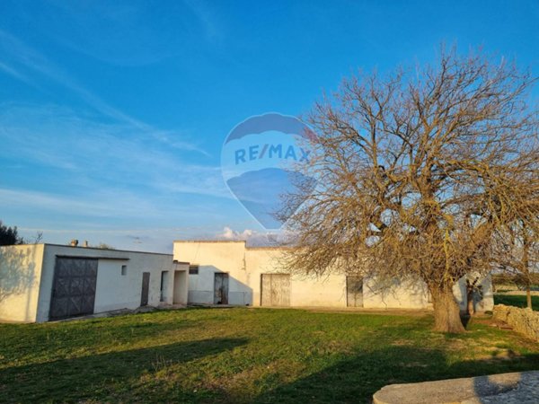 appartamento in vendita a Gioia del Colle in zona Montursi