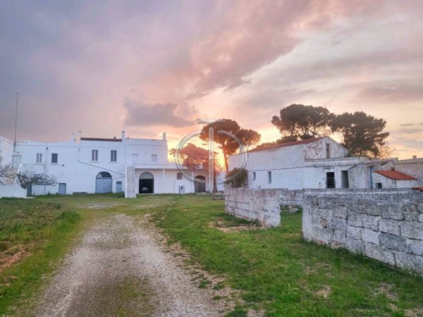 casa indipendente in vendita a Gioia del Colle