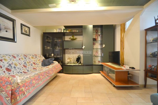 casa indipendente in vendita a Gioia del Colle