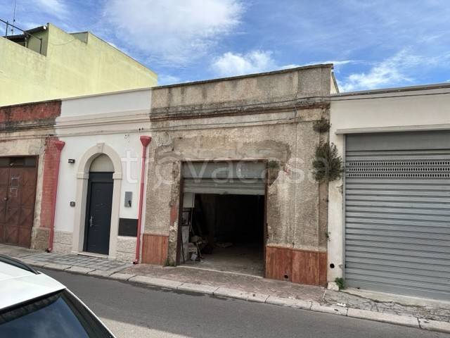 casa indipendente in vendita a Gioia del Colle