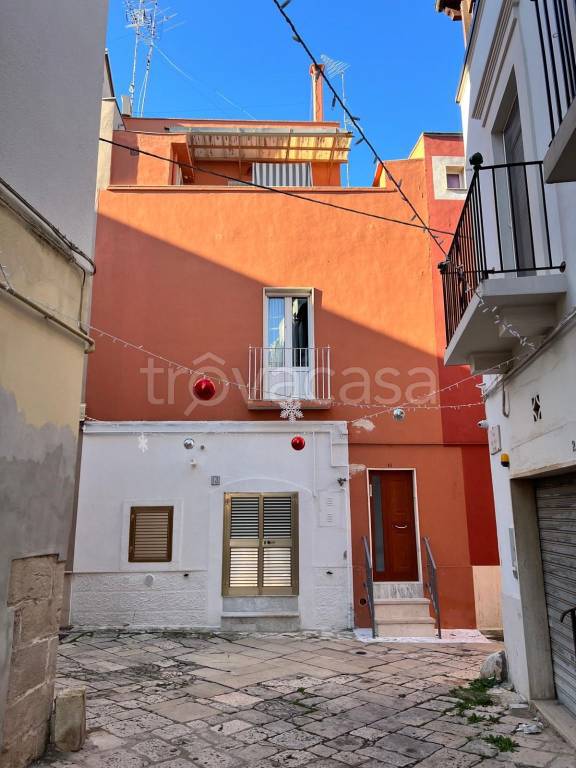 casa indipendente in vendita a Gioia del Colle