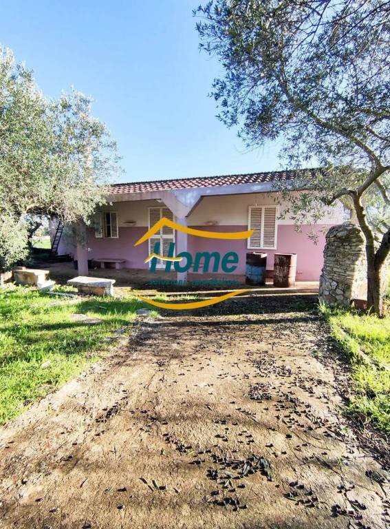 casa indipendente in vendita a Gioia del Colle