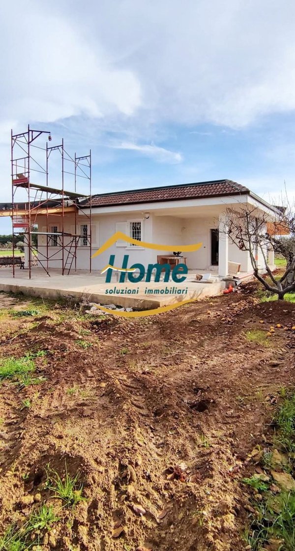 casa indipendente in vendita a Gioia del Colle