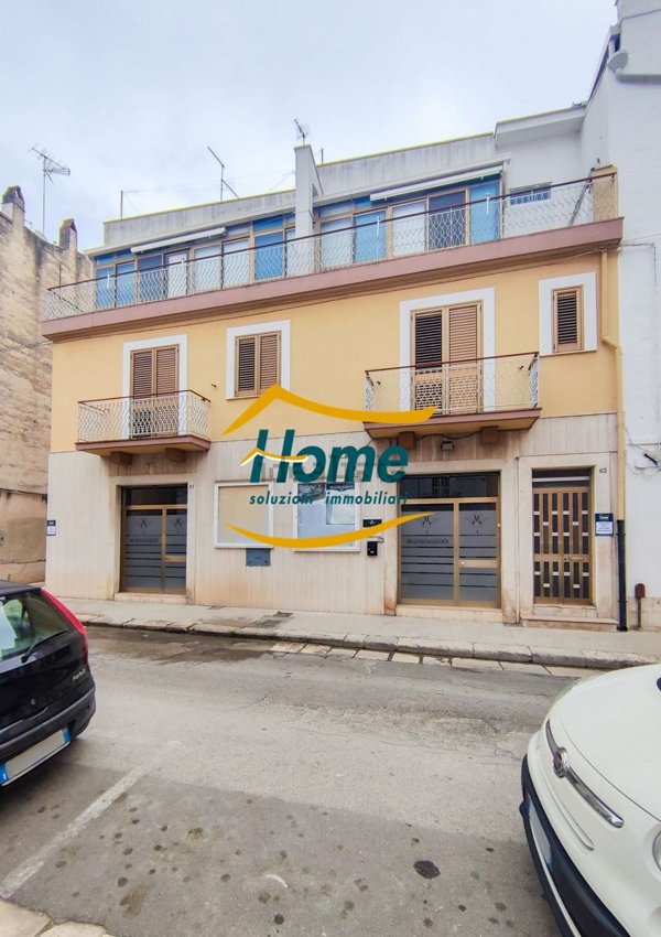 casa indipendente in vendita a Gioia del Colle