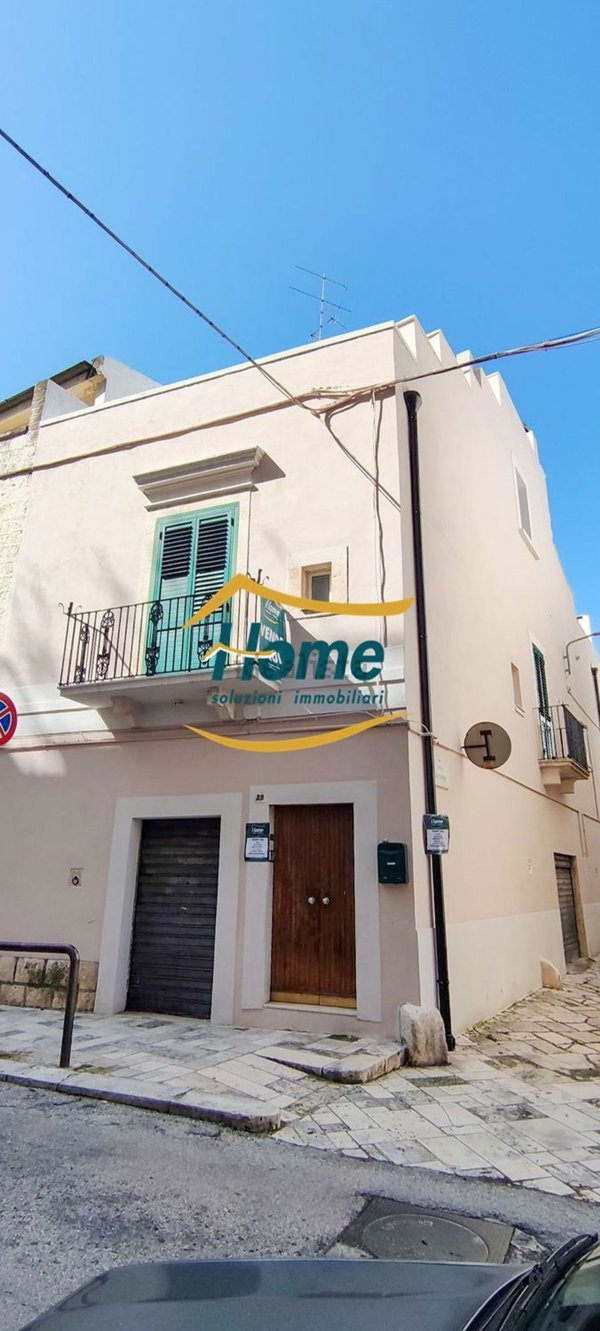 casa indipendente in vendita a Gioia del Colle