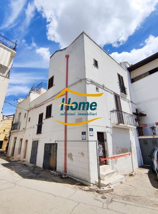 casa indipendente in vendita a Gioia del Colle