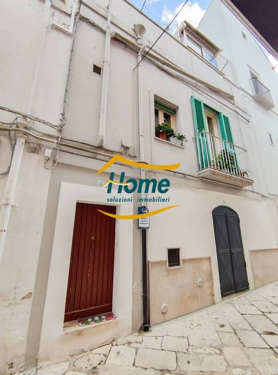casa indipendente in vendita a Gioia del Colle