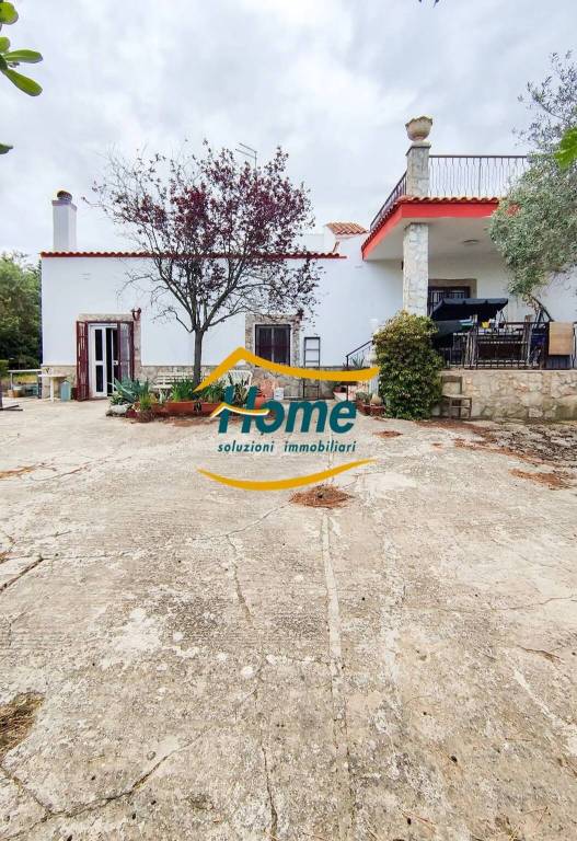 casa indipendente in vendita a Gioia del Colle