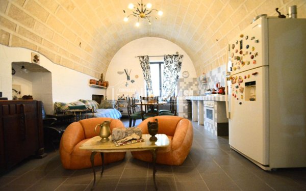 casa indipendente in vendita a Gioia del Colle