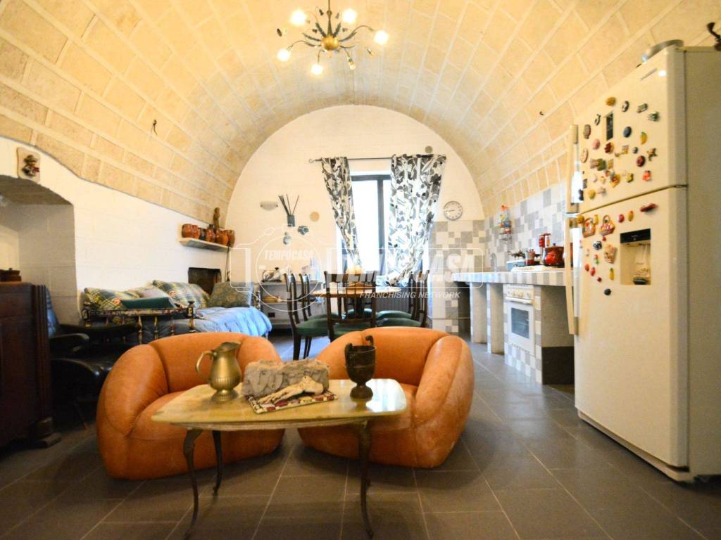 casa indipendente in vendita a Gioia del Colle