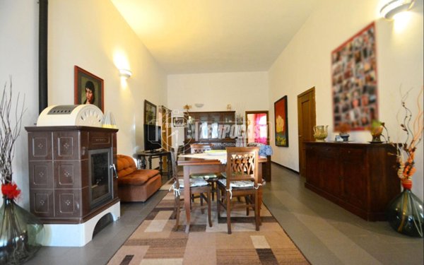 casa indipendente in vendita a Gioia del Colle