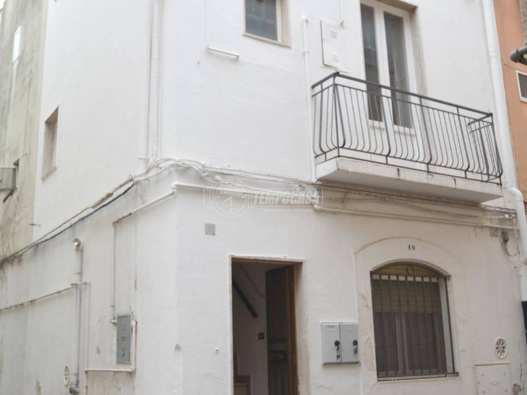 casa indipendente in vendita a Gioia del Colle