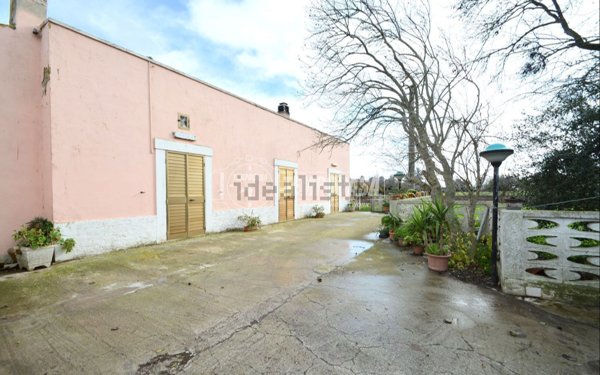casa indipendente in vendita a Gioia del Colle