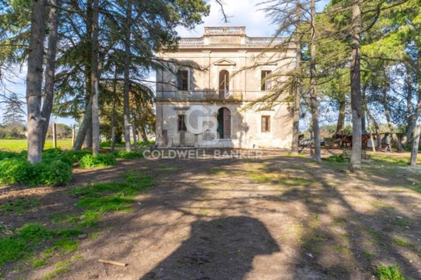 casa indipendente in vendita a Gioia del Colle