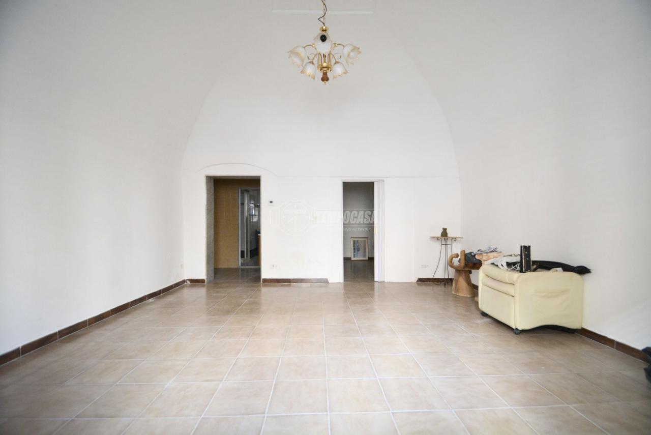 casa indipendente in vendita a Gioia del Colle