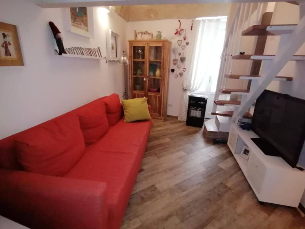 casa indipendente in vendita a Gioia del Colle