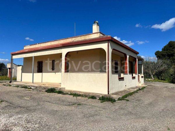 casa indipendente in vendita a Gioia del Colle