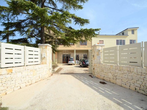 casa indipendente in vendita a Gioia del Colle