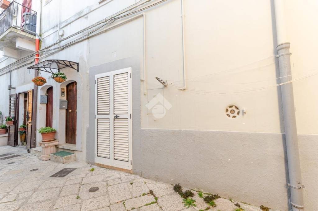 casa indipendente in vendita a Gioia del Colle