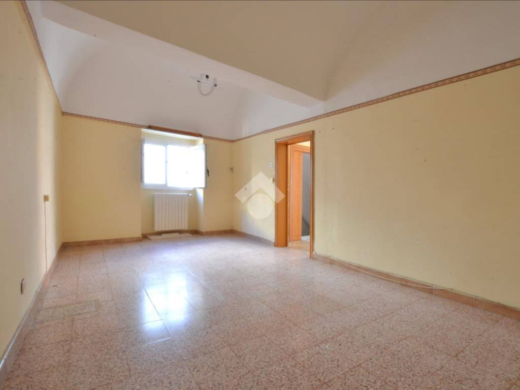 casa indipendente in vendita a Gioia del Colle