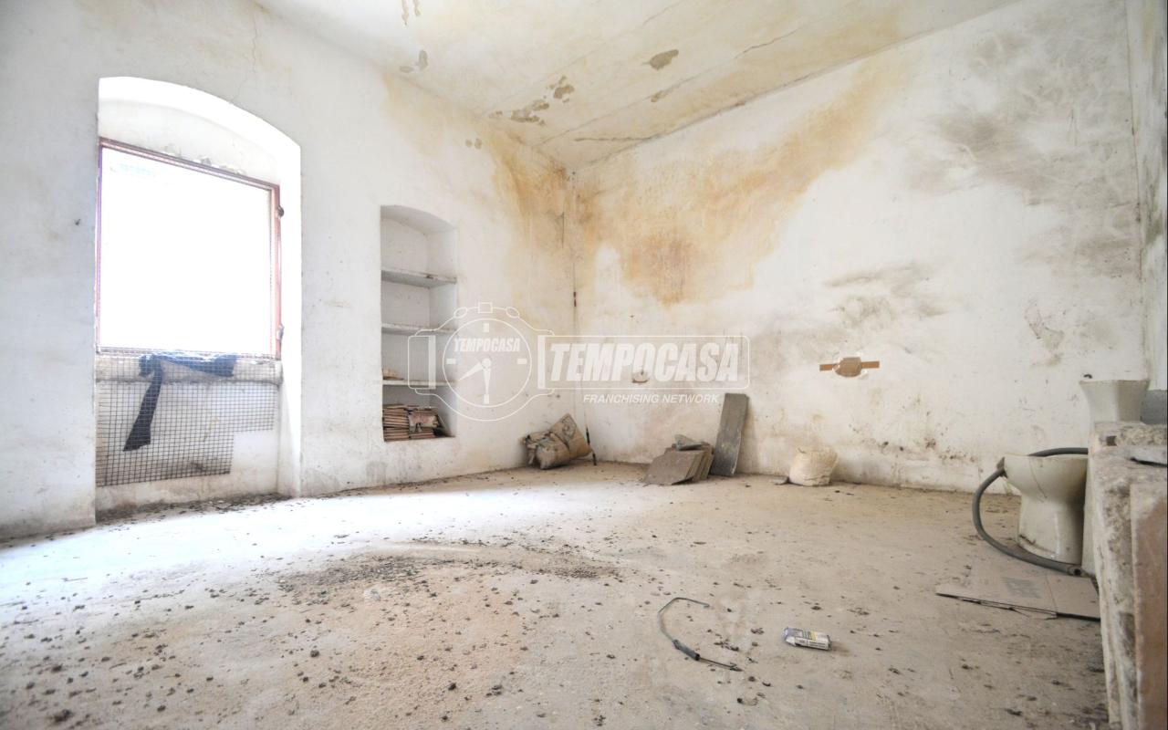 casa indipendente in vendita a Gioia del Colle