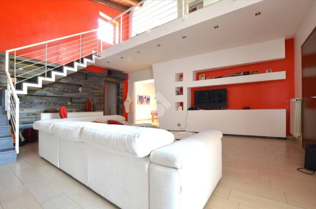 casa indipendente in vendita a Gioia del Colle