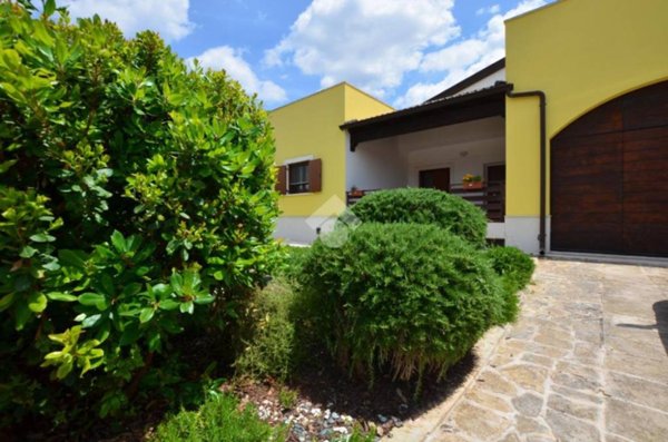 casa indipendente in vendita a Gioia del Colle