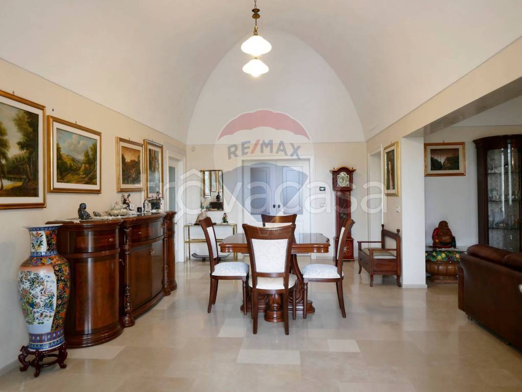 casa indipendente in vendita a Gioia del Colle