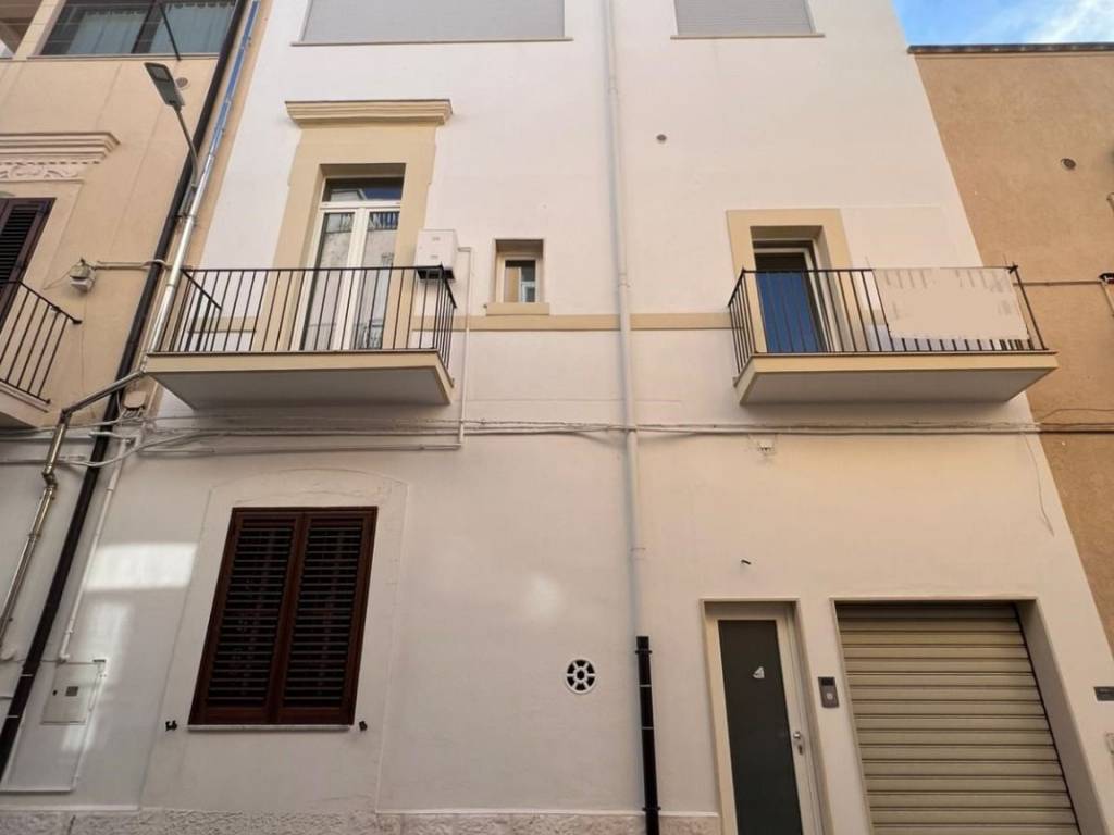 casa indipendente in vendita a Gioia del Colle