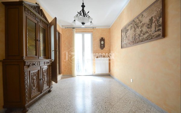 casa indipendente in vendita a Gioia del Colle
