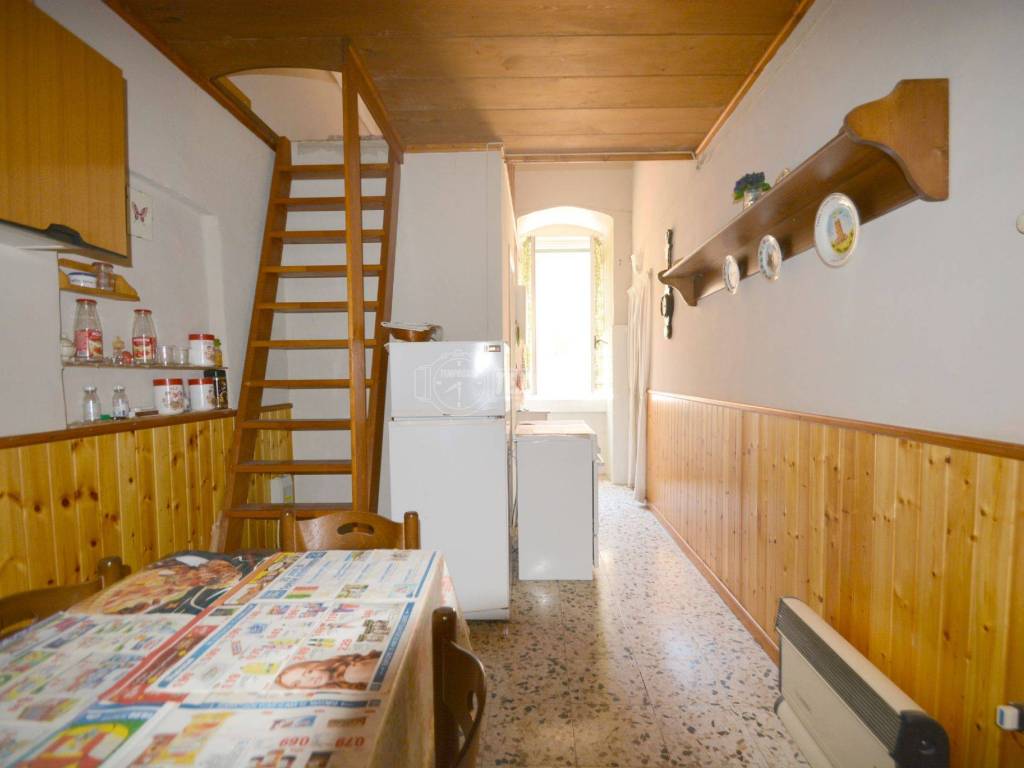 casa indipendente in vendita a Gioia del Colle