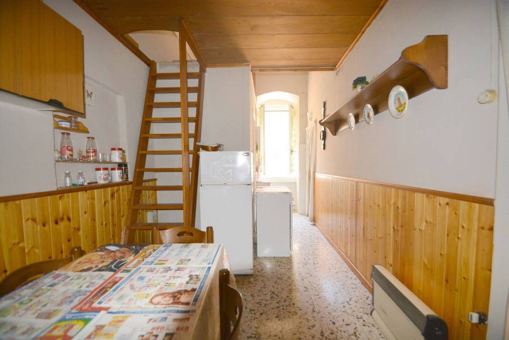 casa indipendente in vendita a Gioia del Colle