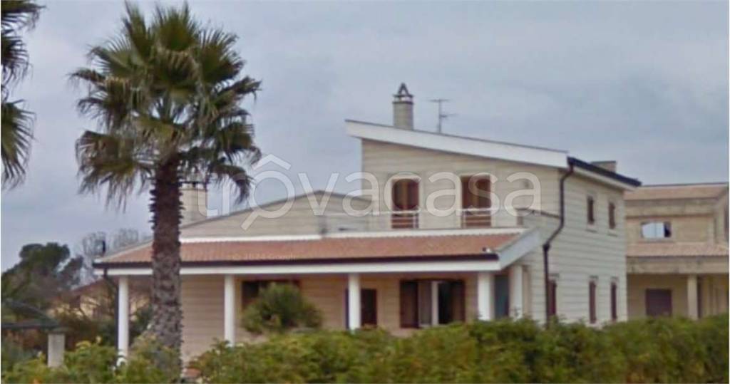 casa indipendente in vendita a Gioia del Colle