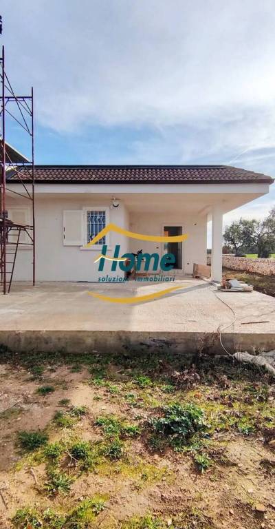 casa indipendente in vendita a Gioia del Colle