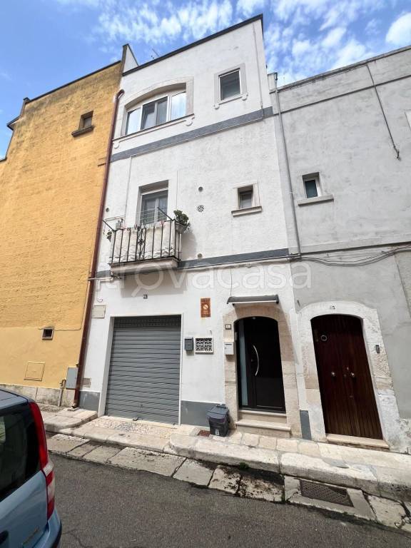 casa indipendente in vendita a Gioia del Colle