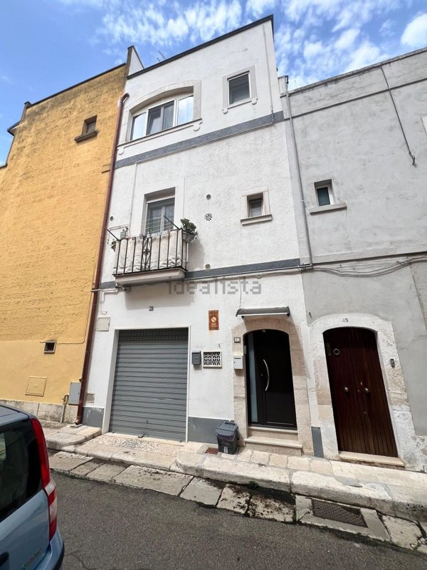 casa indipendente in vendita a Gioia del Colle