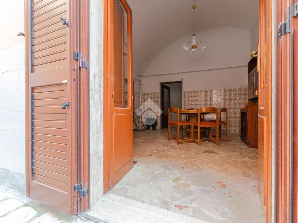 casa indipendente in vendita a Gioia del Colle
