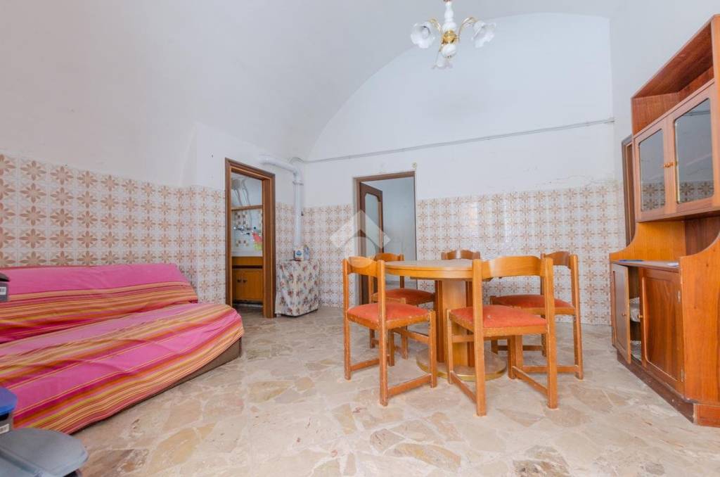 casa indipendente in vendita a Gioia del Colle