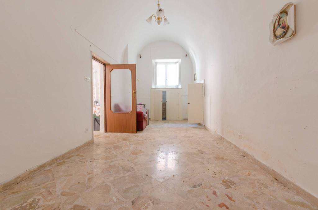 casa indipendente in vendita a Gioia del Colle
