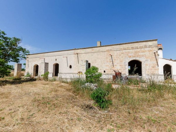 casa indipendente in vendita a Gioia del Colle in zona Montursi
